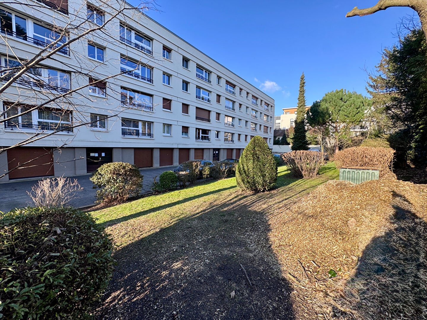à 10 km de Le Plessis-Bouchard Exclusif 1 250 € / mois cc Appartement 4 pièces , 3 chambres 61.65 m² Voir le bien