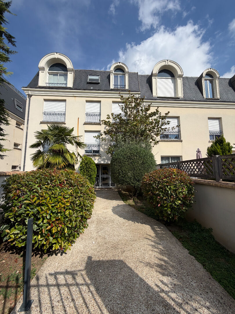 Conflans-Sainte-Honorine (78) 220 000 € Appartement 3 pièces , 2 chambres 55.00 m²