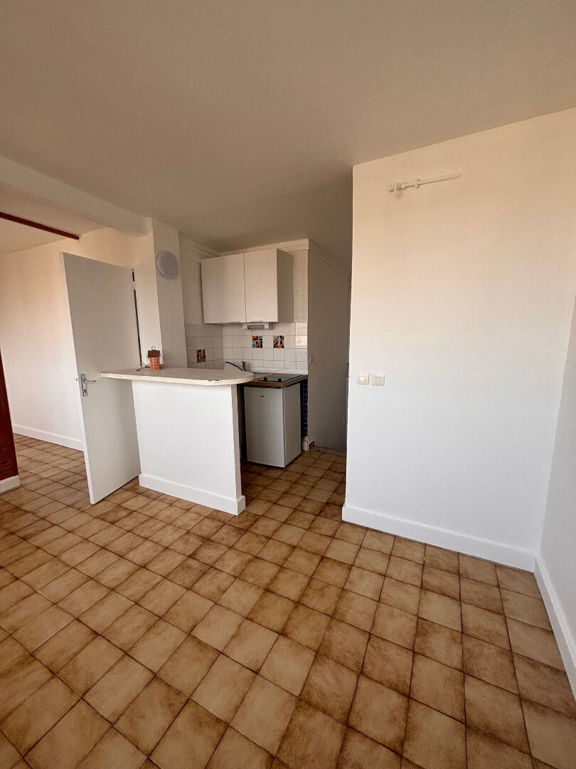 Appartement FRESNES (94260) 1 pièce 24.58 m²