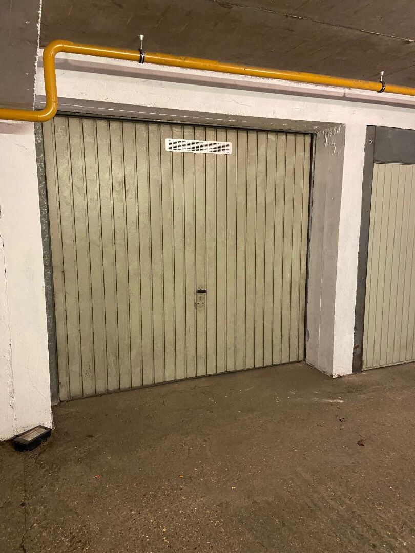 Parking / box FRESNES (94260) 12.50 m²