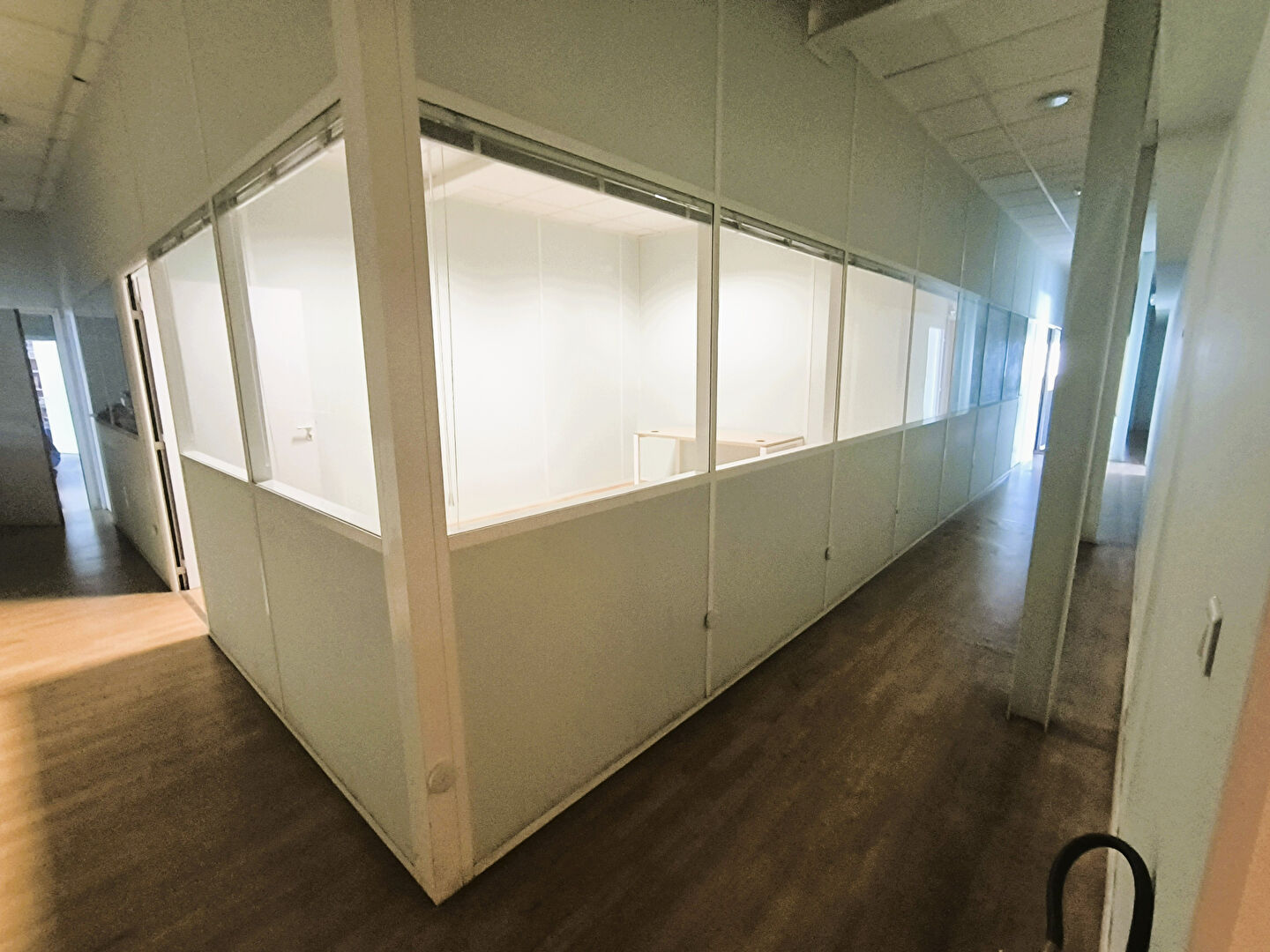 Bureaux WISSOUS (91320) 1 pièce 17.00 m²