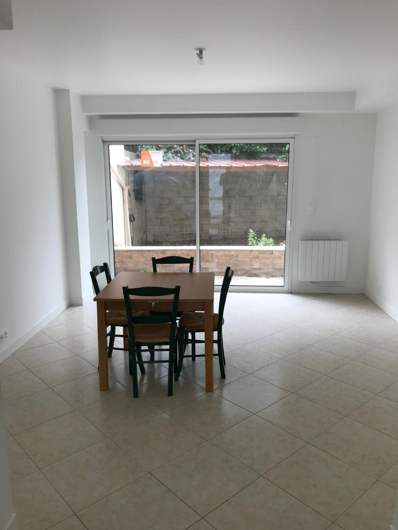 Appartement L HAY LES ROSES (94240) 1 pi&egrave;ce 26.65 m&sup2;