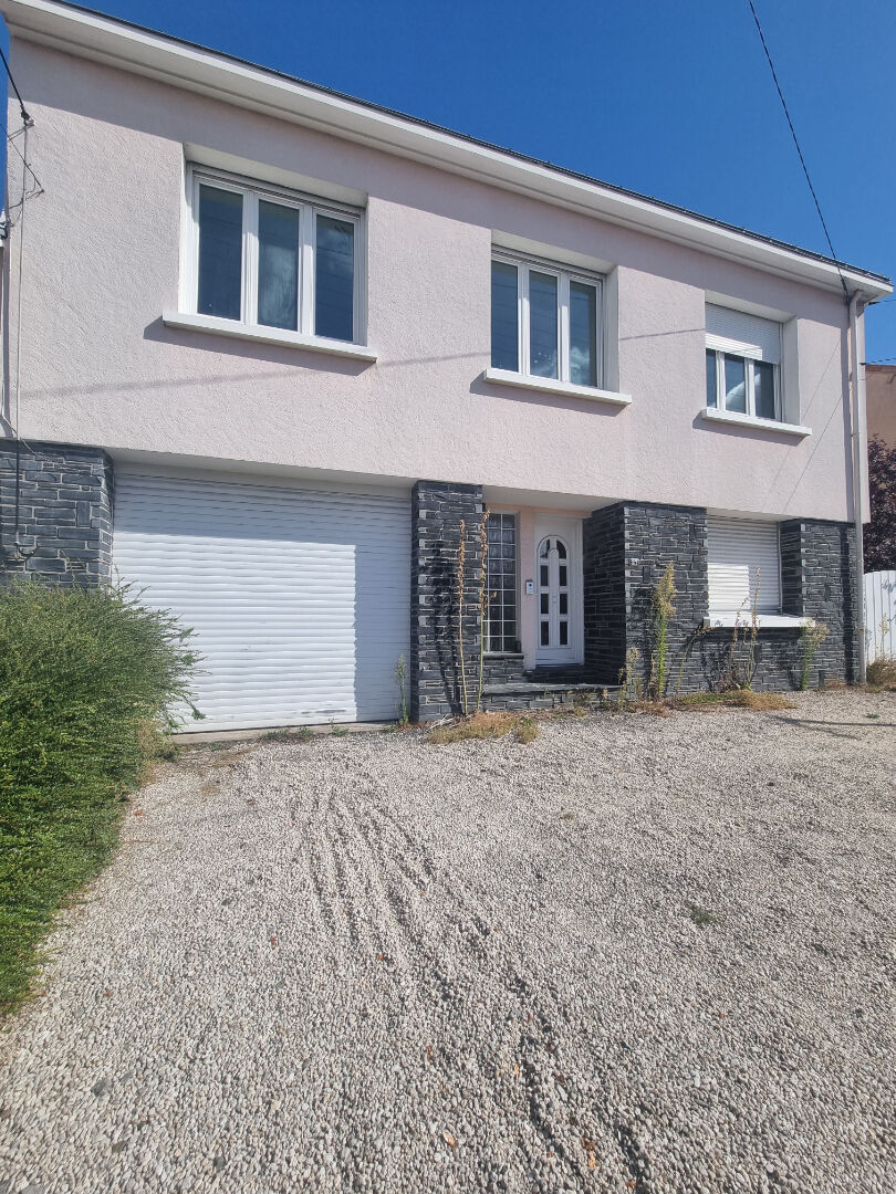 Maison SAINT SEBASTIEN SUR LOIRE (44230) 8 pièces 236.00 m²