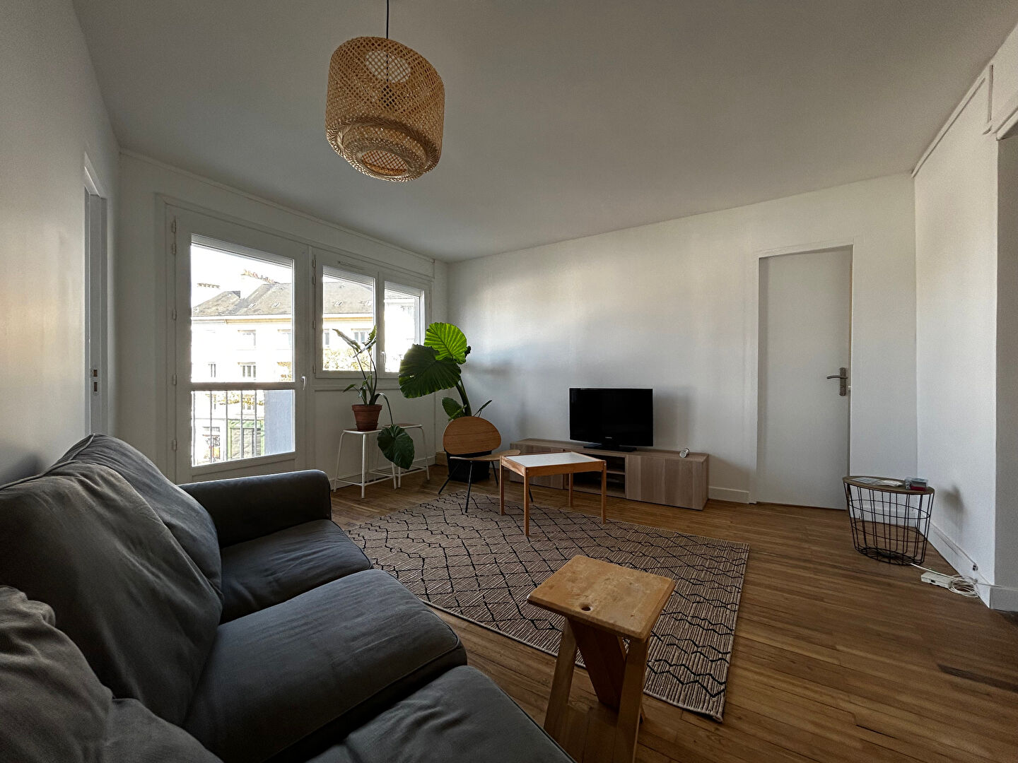 Chambre NANTES (44200) 1 pièce 93.23 m²