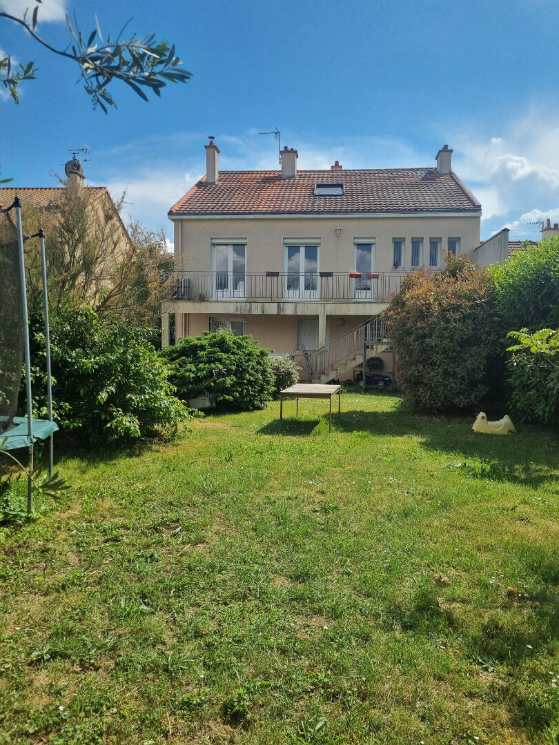 Maison SAINT SEBASTIEN SUR LOIRE (44230) 8 pi&egrave;ces 236.00 m&sup2;