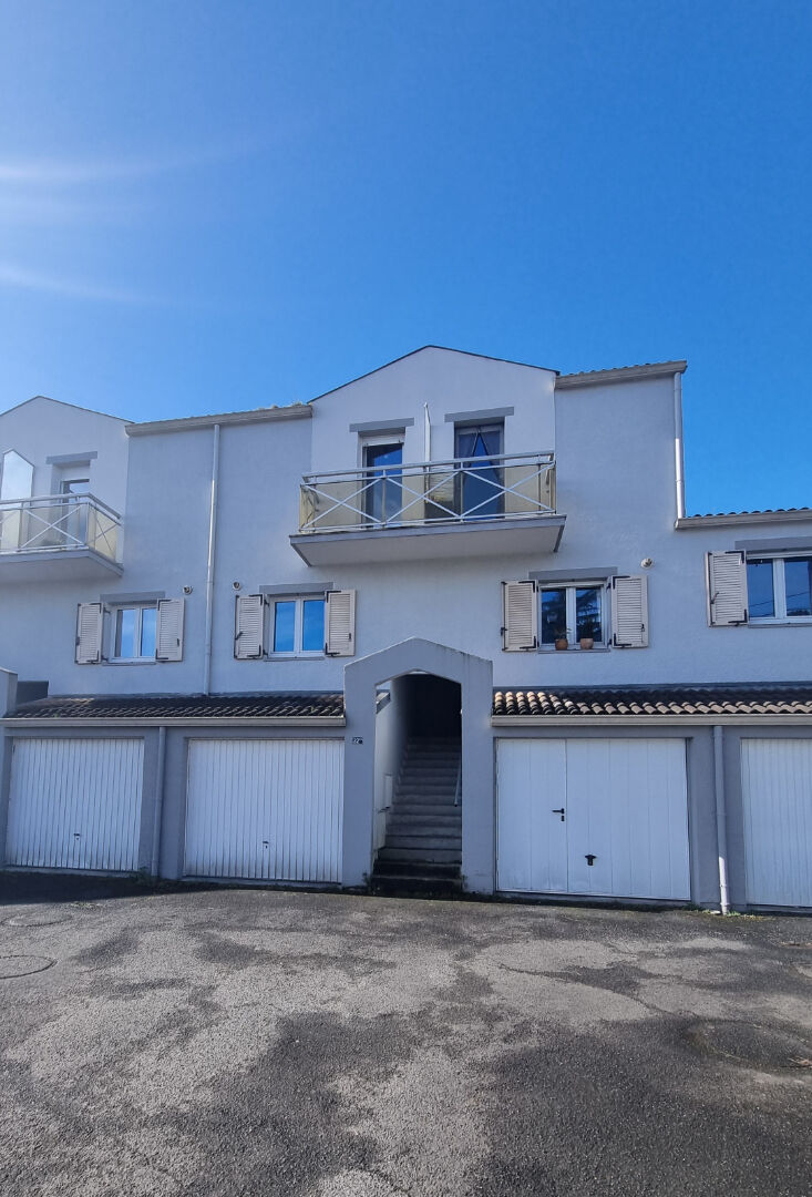 Appartement REZE (44400) 3 pi&egrave;ces 60.00 m&sup2;