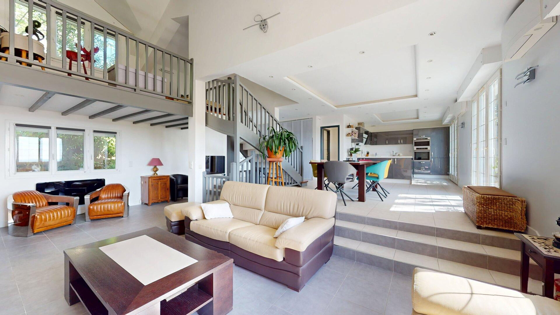 Maison LE PLESSIS ROBINSON (92350) 6 pi&egrave;ces 160.00 m&sup2;