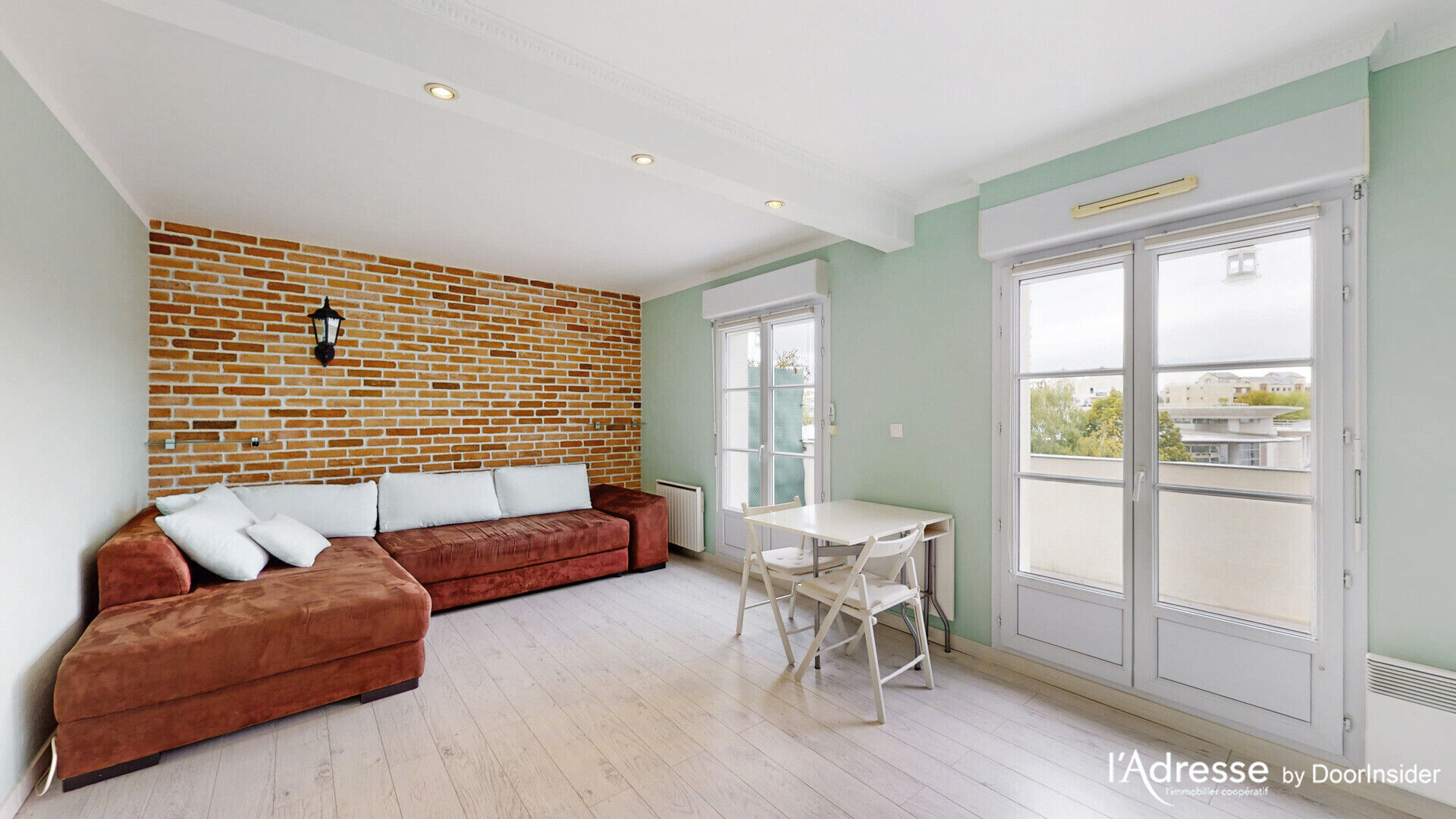 à 8 km de Jouy-en-Josas Exclusif 325 000 € Appartement 2 pièces , 1 chambre 46.15 m² Meublé Avec terrasse Voir le bien
