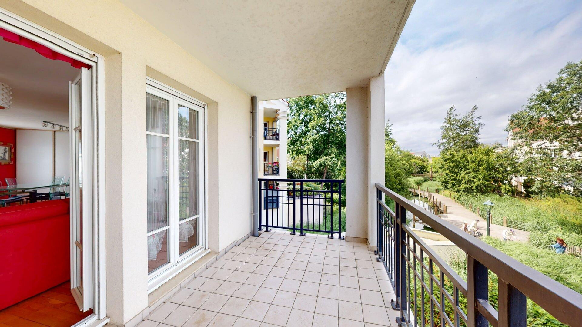 Le Plessis-Robinson (92) Exclusif 649 000 € Appartement 5 pièces , 3 chambres 98.59 m² Avec balcon Voir le bien
