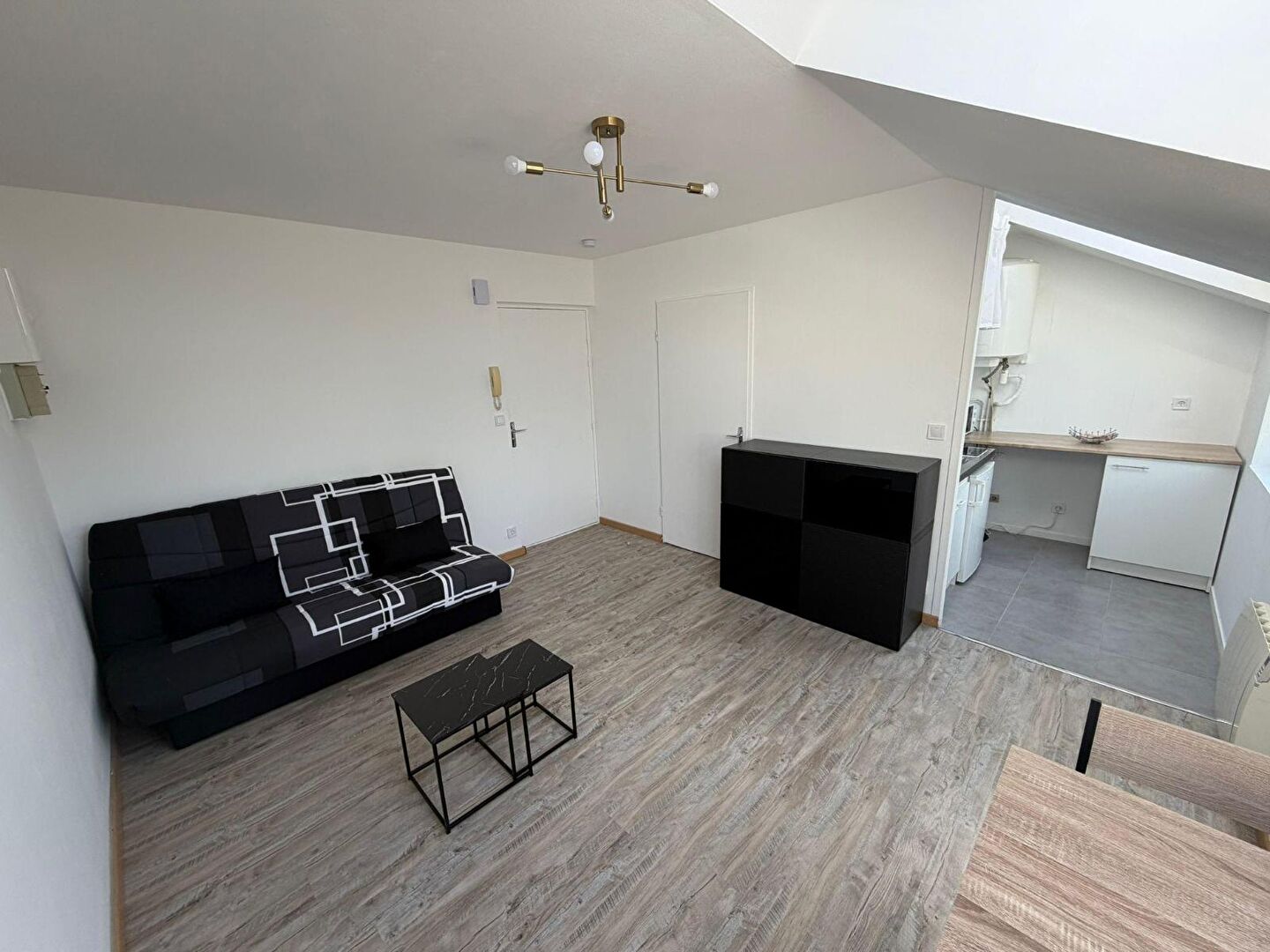 Appartement NANTES (44000) 1 pi&egrave;ce 22.69 m&sup2;