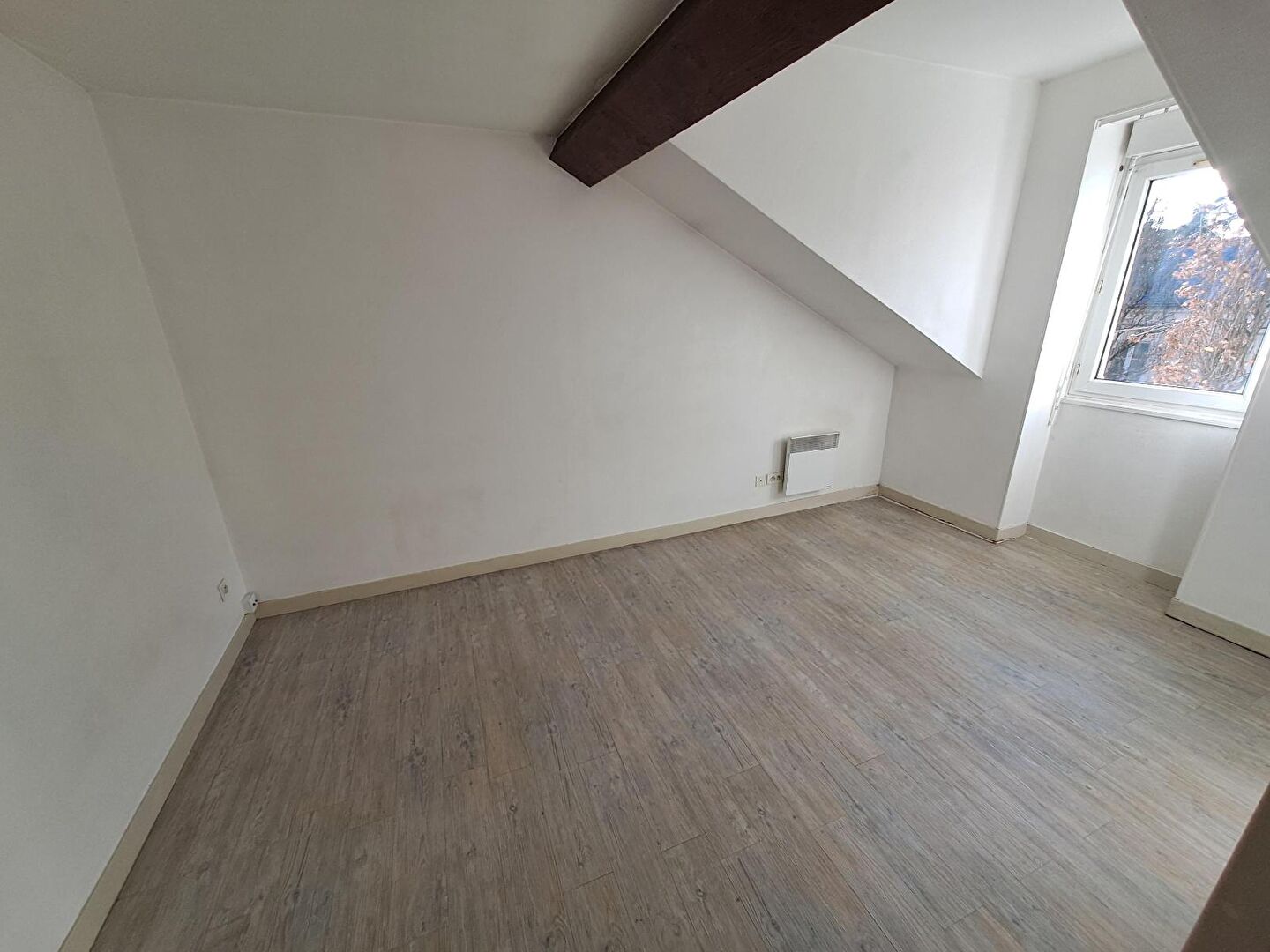 Appartement NANTES (44000) 1 pi&egrave;ce 26.00 m&sup2;