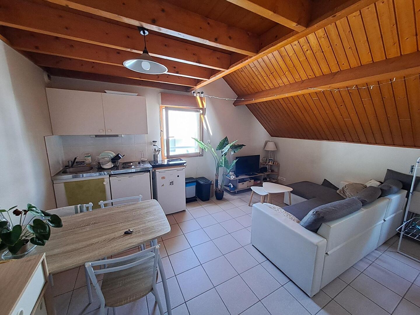 Appartement NANTES (44000) 1 pi&egrave;ce 25.74 m&sup2;