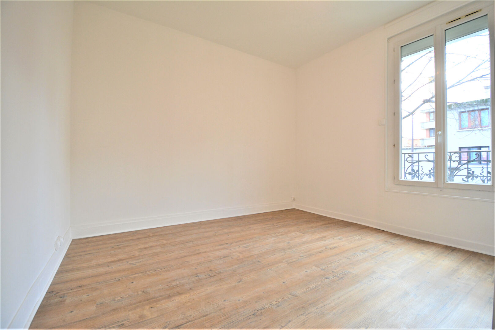 Appartement IVRY SUR SEINE (94200) 2 pi&egrave;ces 37.48 m&sup2;