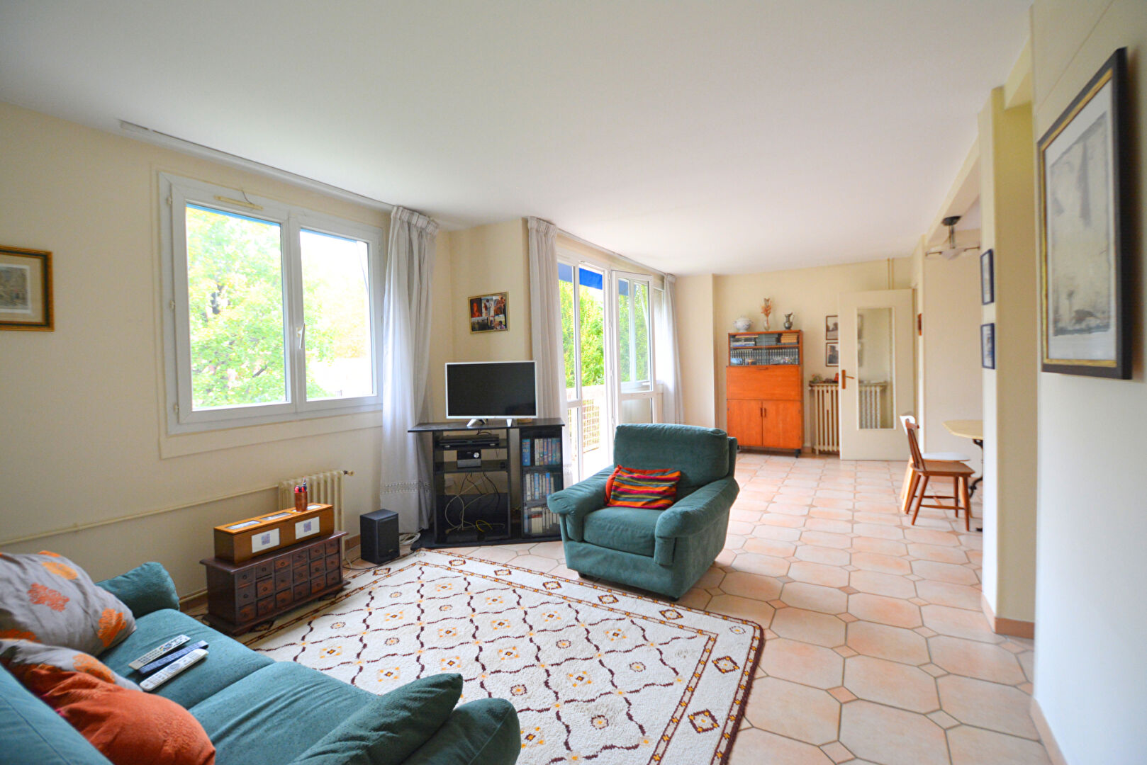 Appartement LE KREMLIN BICETRE (94270) 5 pièces 80.00 m²