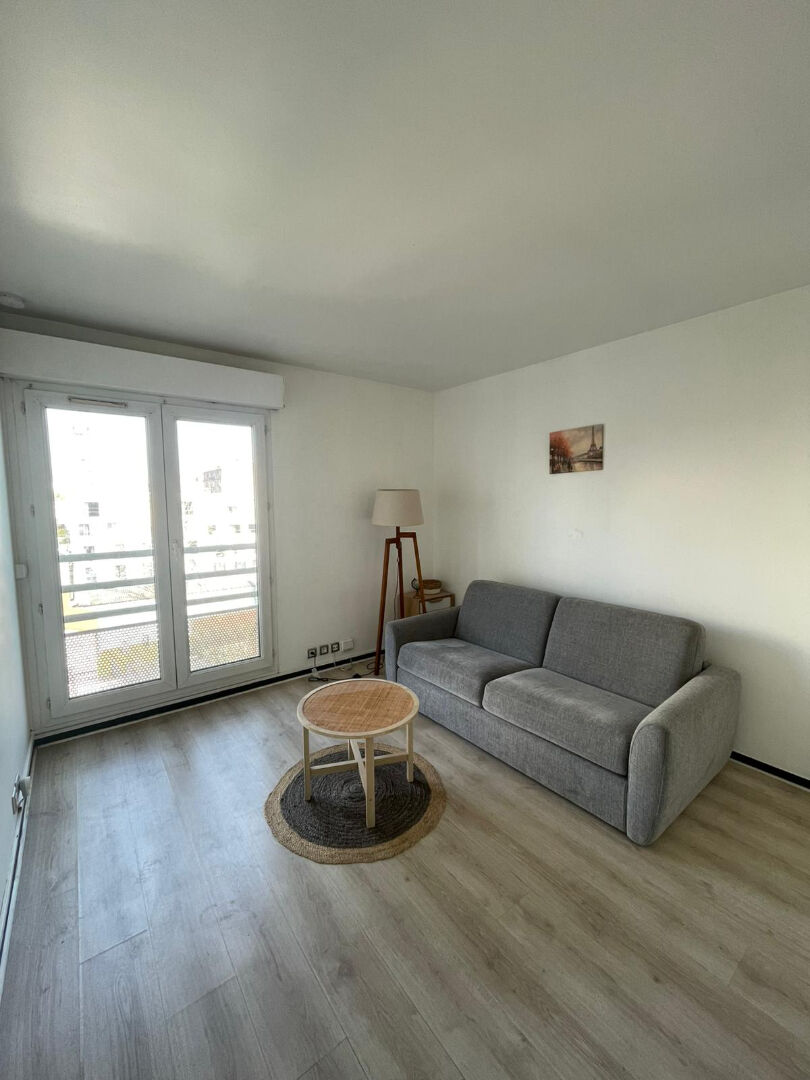 Appartement LE KREMLIN BICETRE (94270) 1 pi&egrave;ce 17.18 m&sup2;