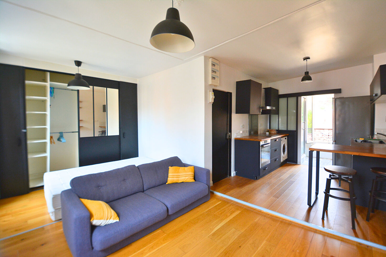Le Kremlin-Bicêtre (94) 234 000 € Appartement 1 pièce 29.00 m² Voir le bien