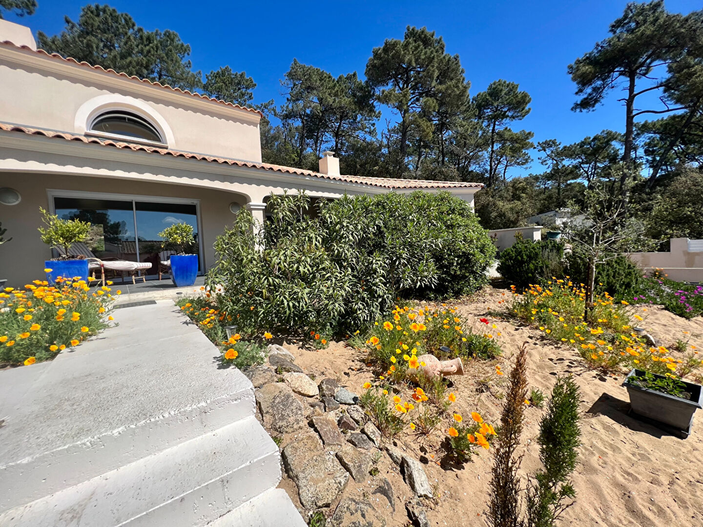 Maison à Vendre à La TranchesurMer (85360) Achat / Vente Maison l