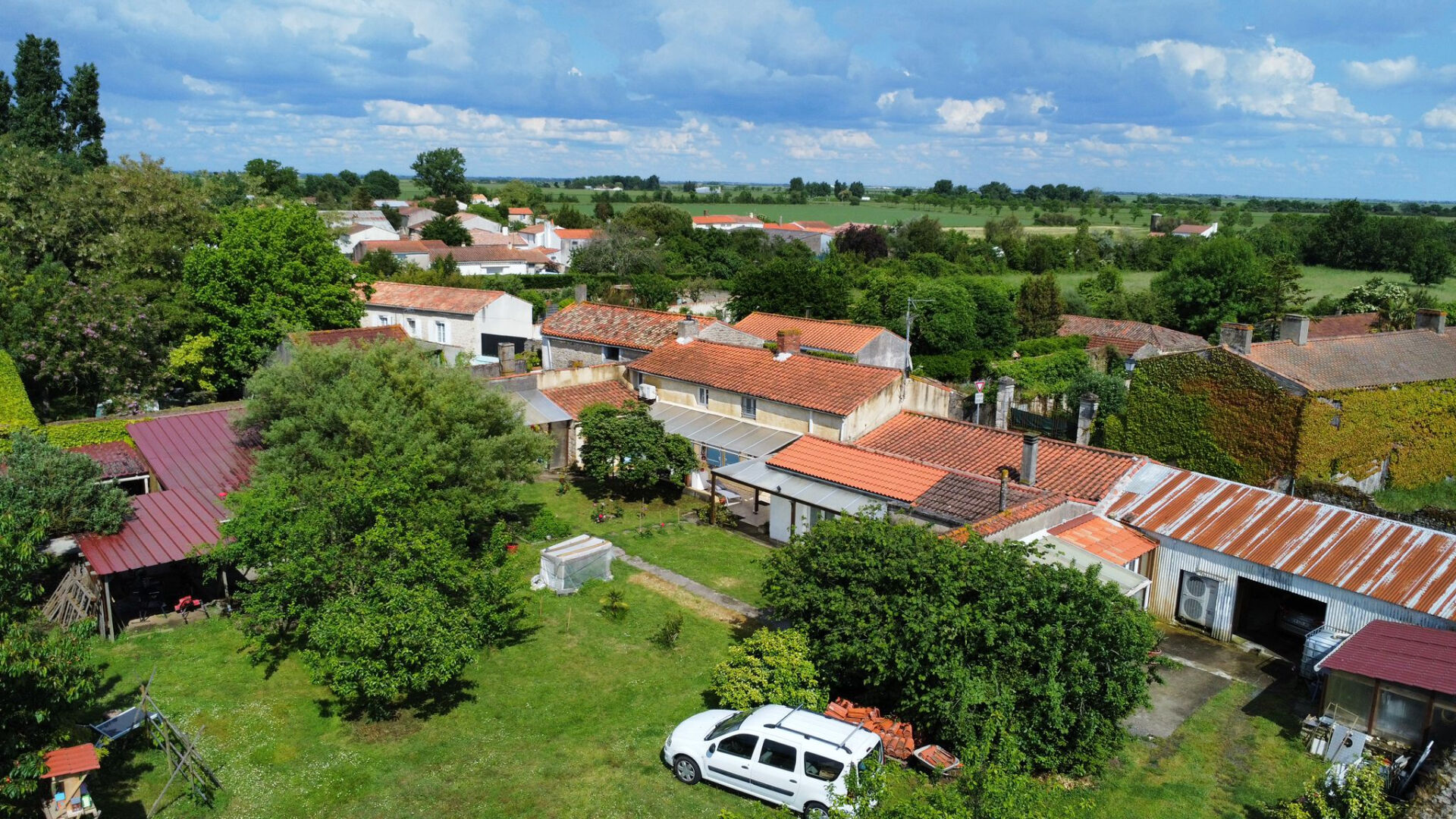 Maison SAINT MICHEL EN L HERM (85580) 6 pièces 210.00 m²