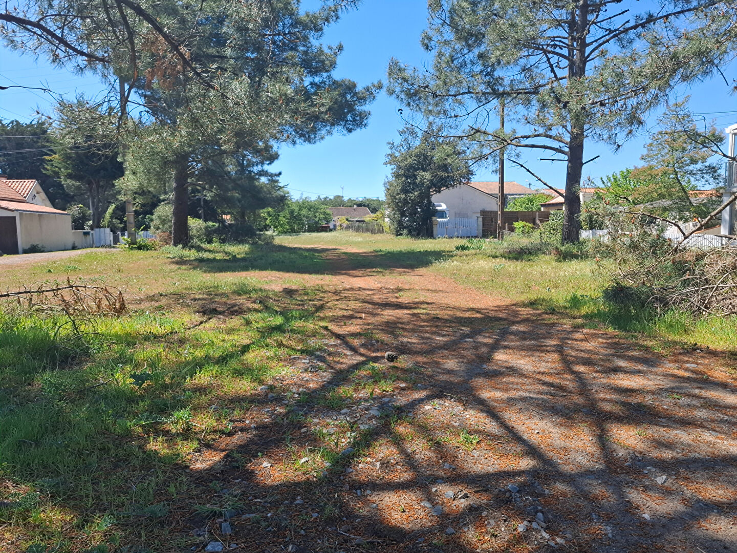 Terrain LA FAUTE SUR MER (85460) 587.00 m&sup2;