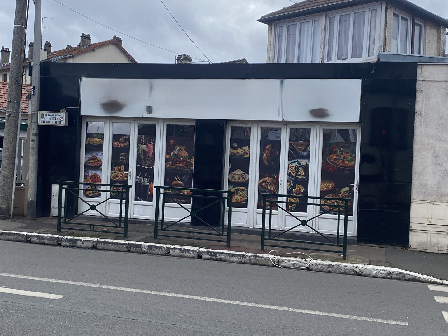 Local commercial LE BLANC MESNIL (93150) 3 pi&egrave;ces 39.22 m&sup2;