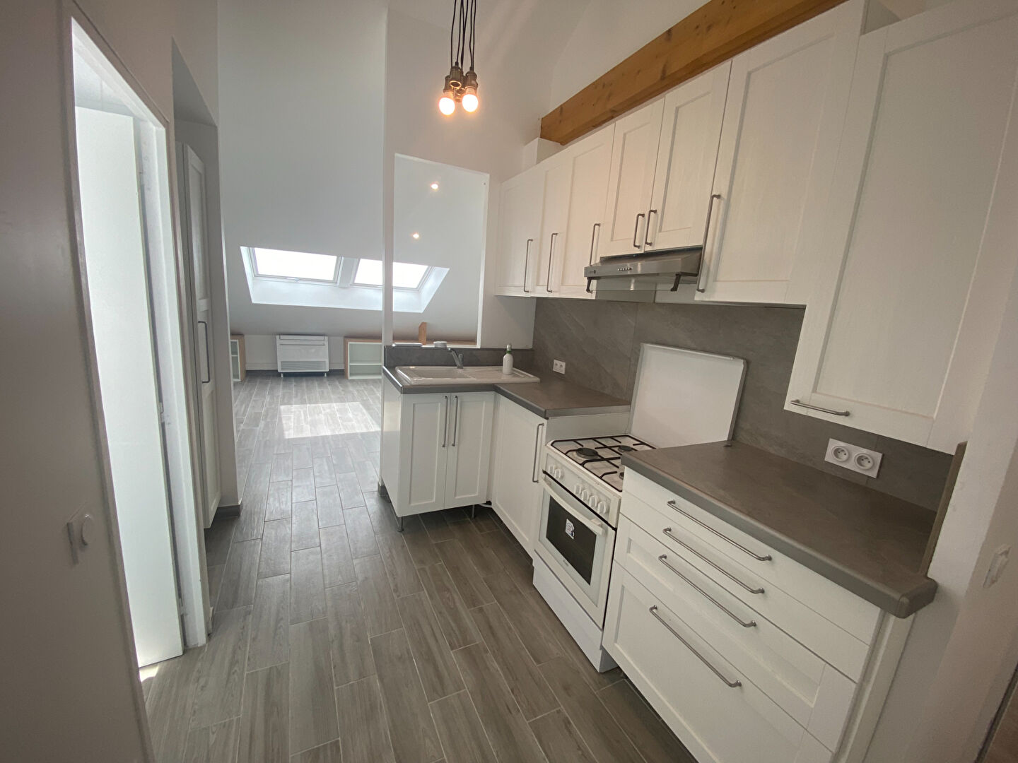 à 6 km de Villetaneuse 890 € / mois cc Appartement 2 pièces , 1 chambre 27.44 m² Voir le bien