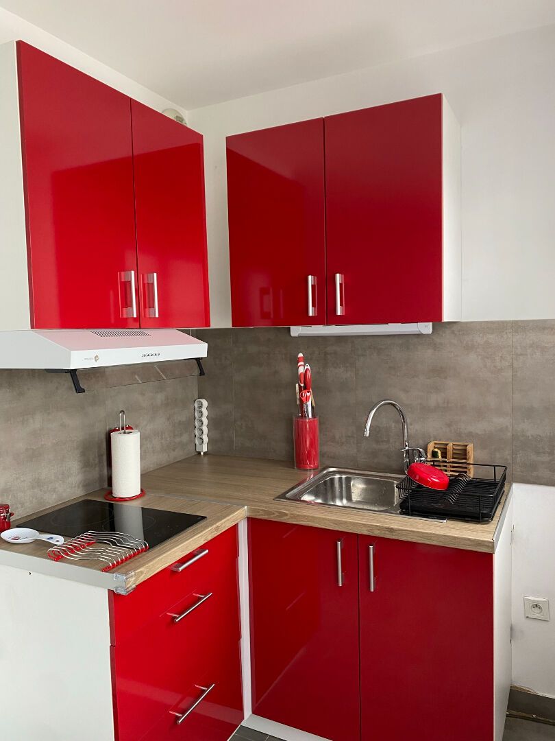 Bussy-Saint-Georges (77) 745 € / mois cc Appartement 1 pièce 26.50 m² Meublé Voir le bien