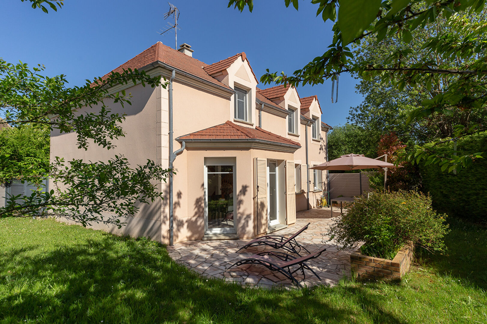 Maison BUSSY SAINT GEORGES (77600) 6 pièces 147.13 m²