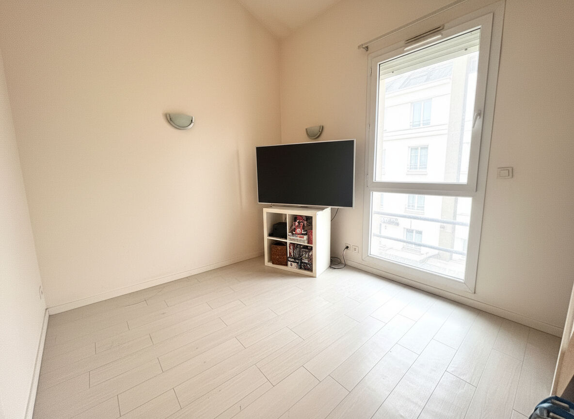 Appartement BUSSY SAINT GEORGES (77600) 1 pi&egrave;ce 28.59 m&sup2;