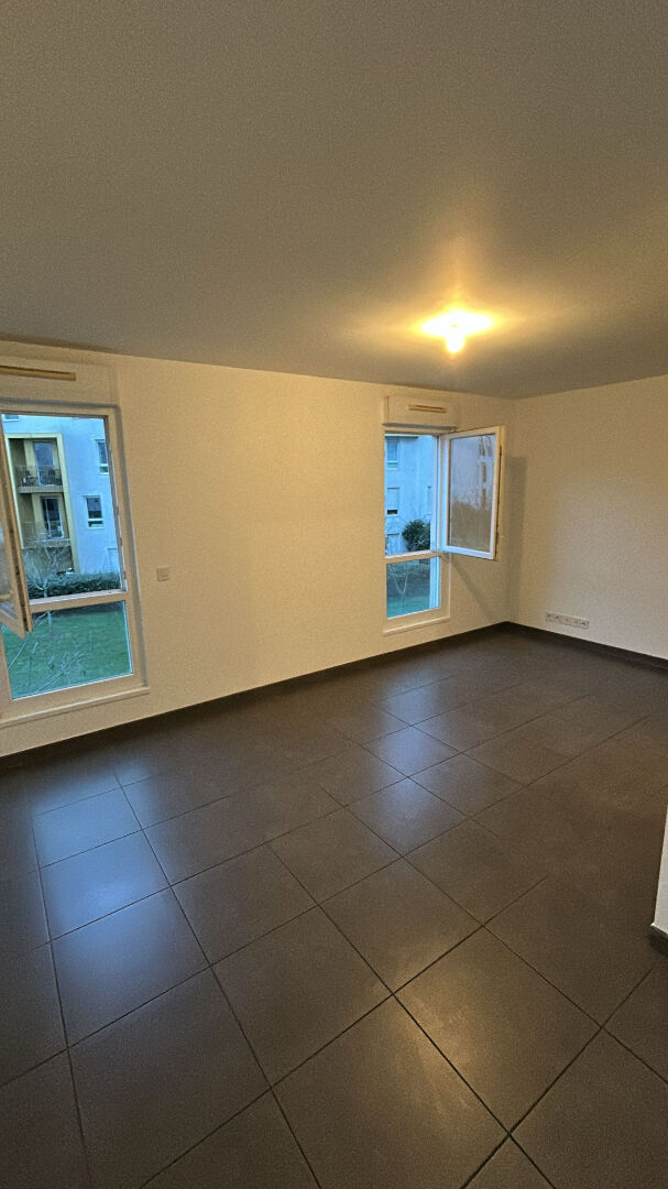Appartement ISSY LES MOULINEAUX (92130) 1 pi&egrave;ce 29.20 m&sup2;
