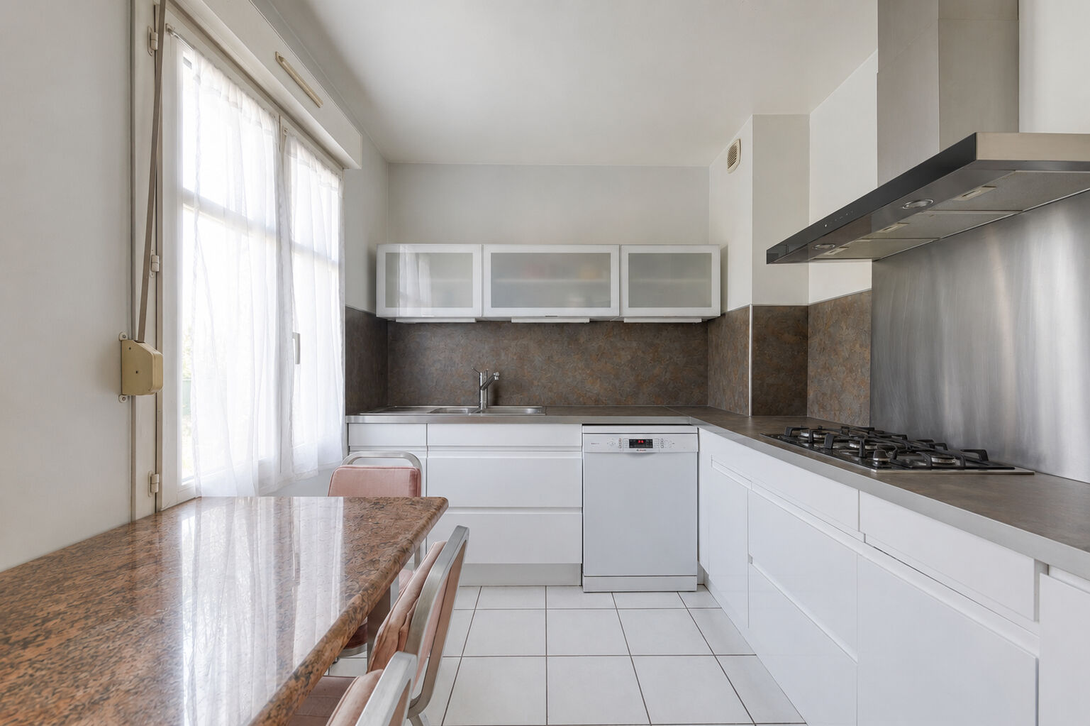 Appartement BUSSY SAINT GEORGES (77600) 5 pi&egrave;ces 110.80 m&sup2;
