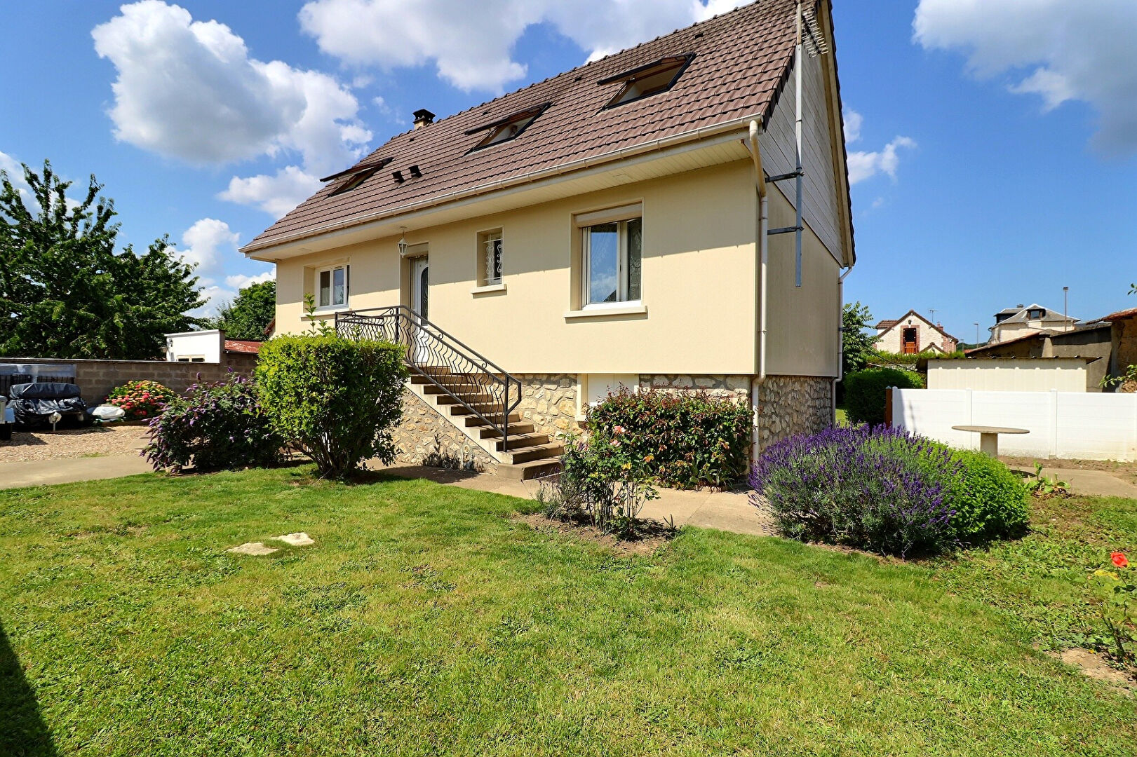 Maison INCARVILLE (27400) 5 pièces 94.00 m²