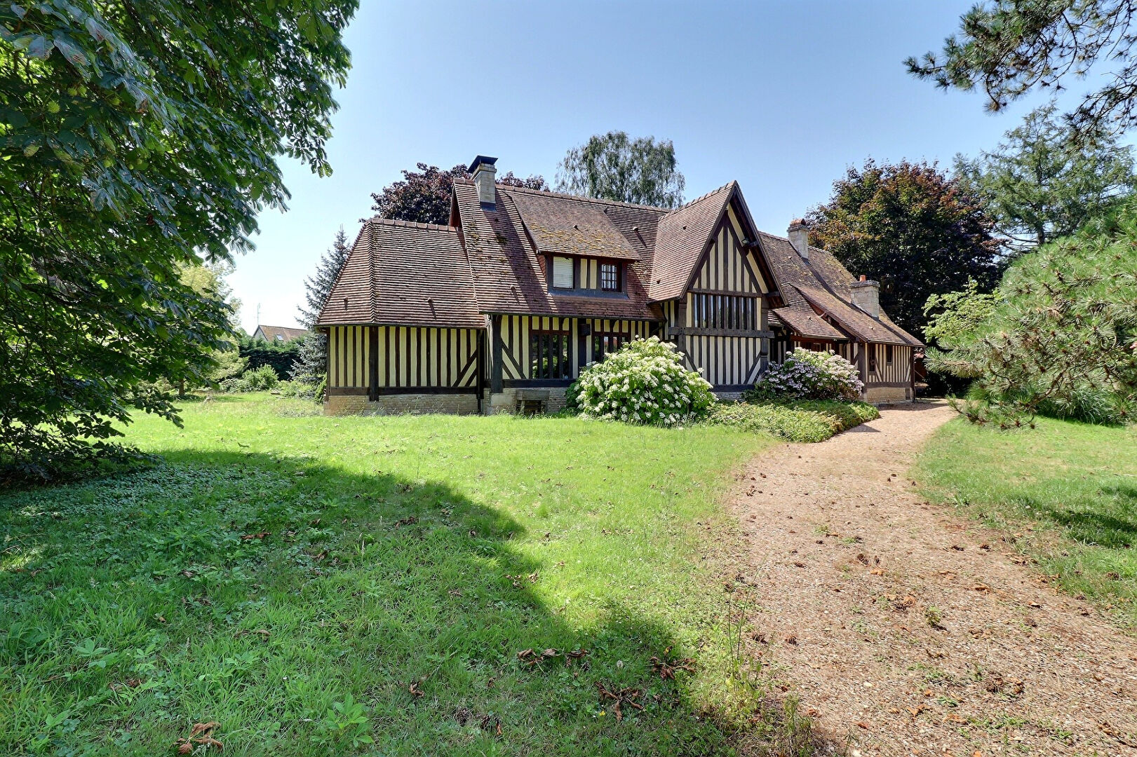 Maison LE VAUDREUIL (27100) 6 pièces 165.00 m²