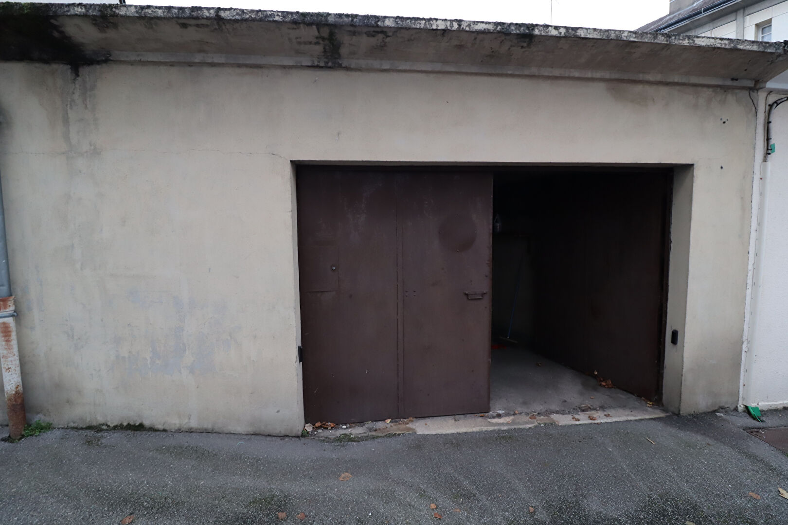 Parking / box LOUVIERS (27400)