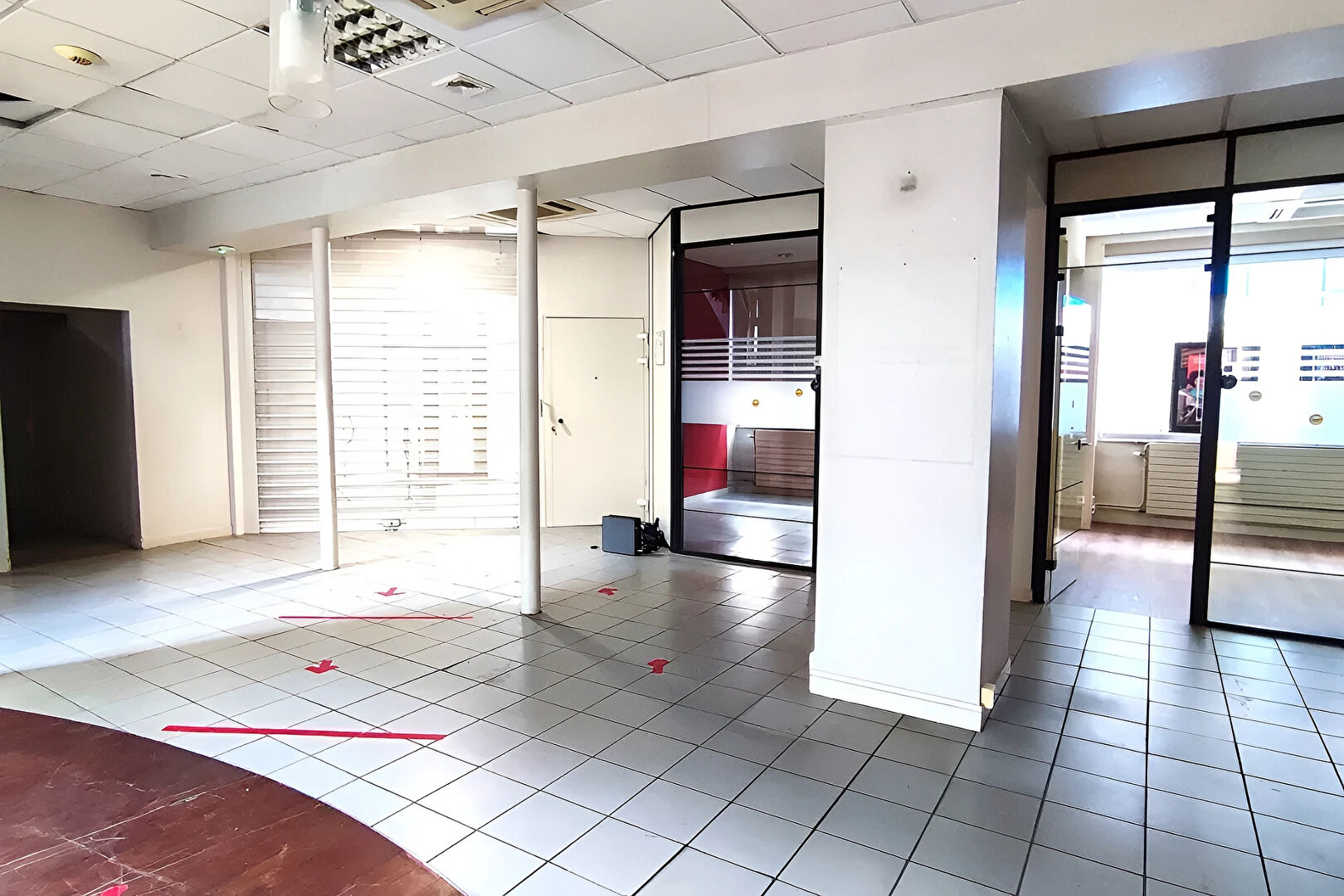 Local commercial MACON (71000) 390.00 m²