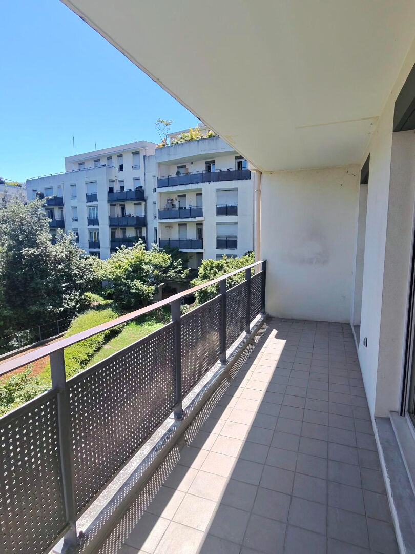 Appartement LYON (69007) 3 pi&egrave;ces 72.38 m&sup2;