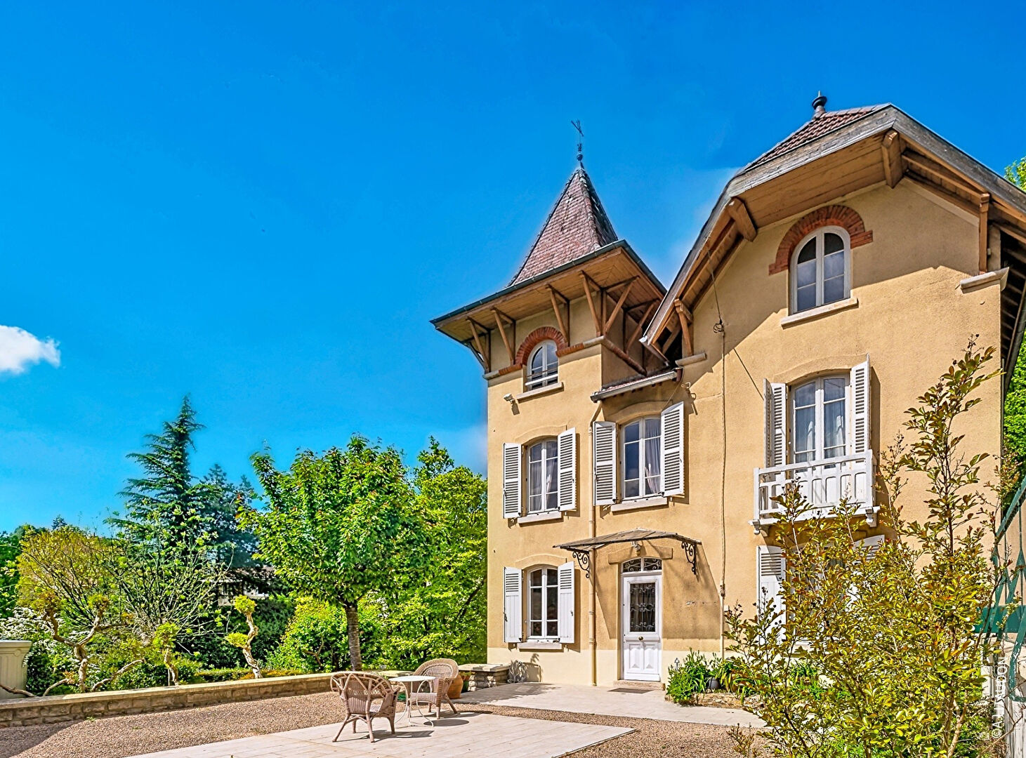 Maison MACON (71000) 8 pi&egrave;ces 200.00 m&sup2;