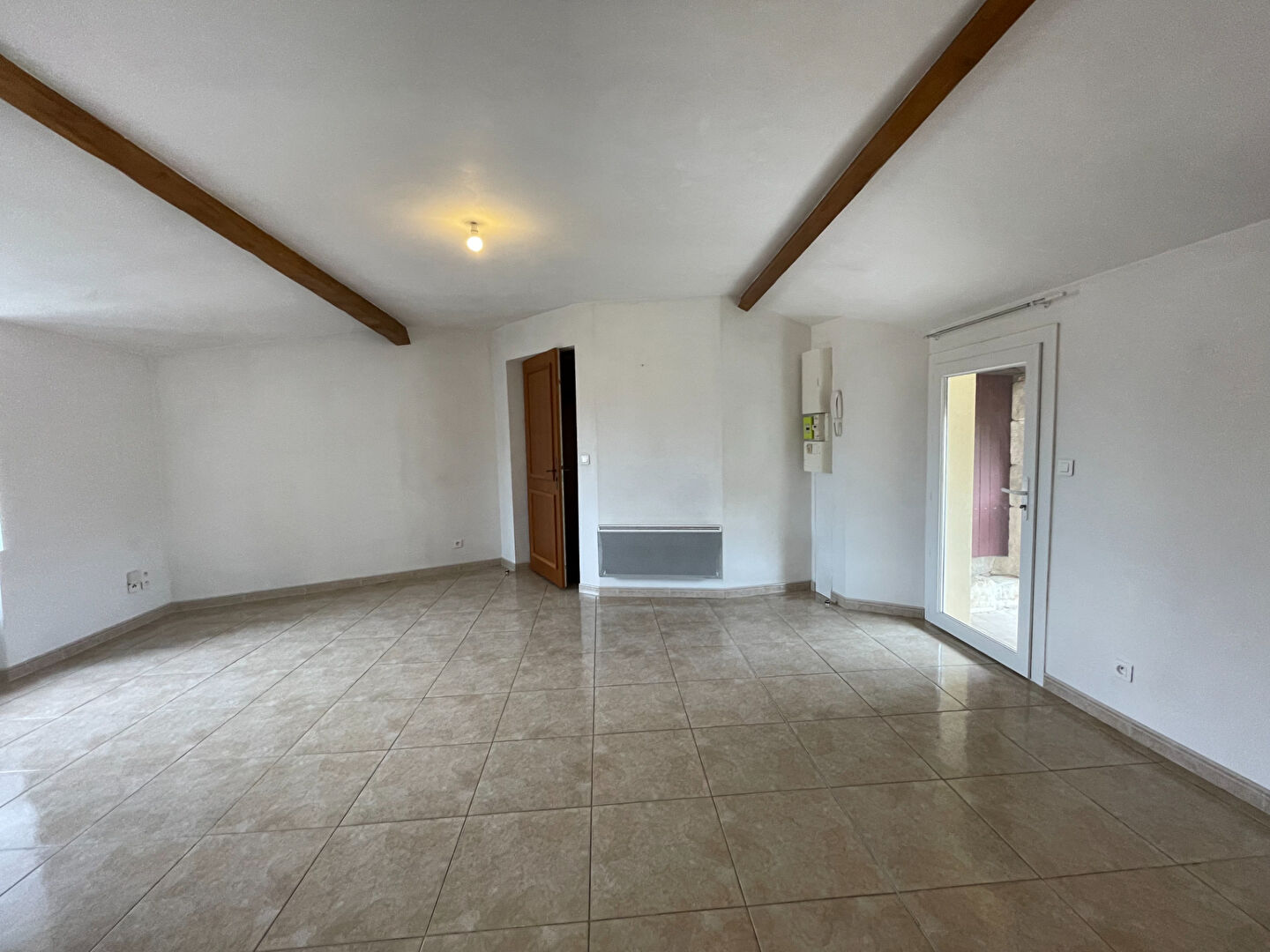 Appartement BEZOUCE (30320) 2 pièces 46.10 m²