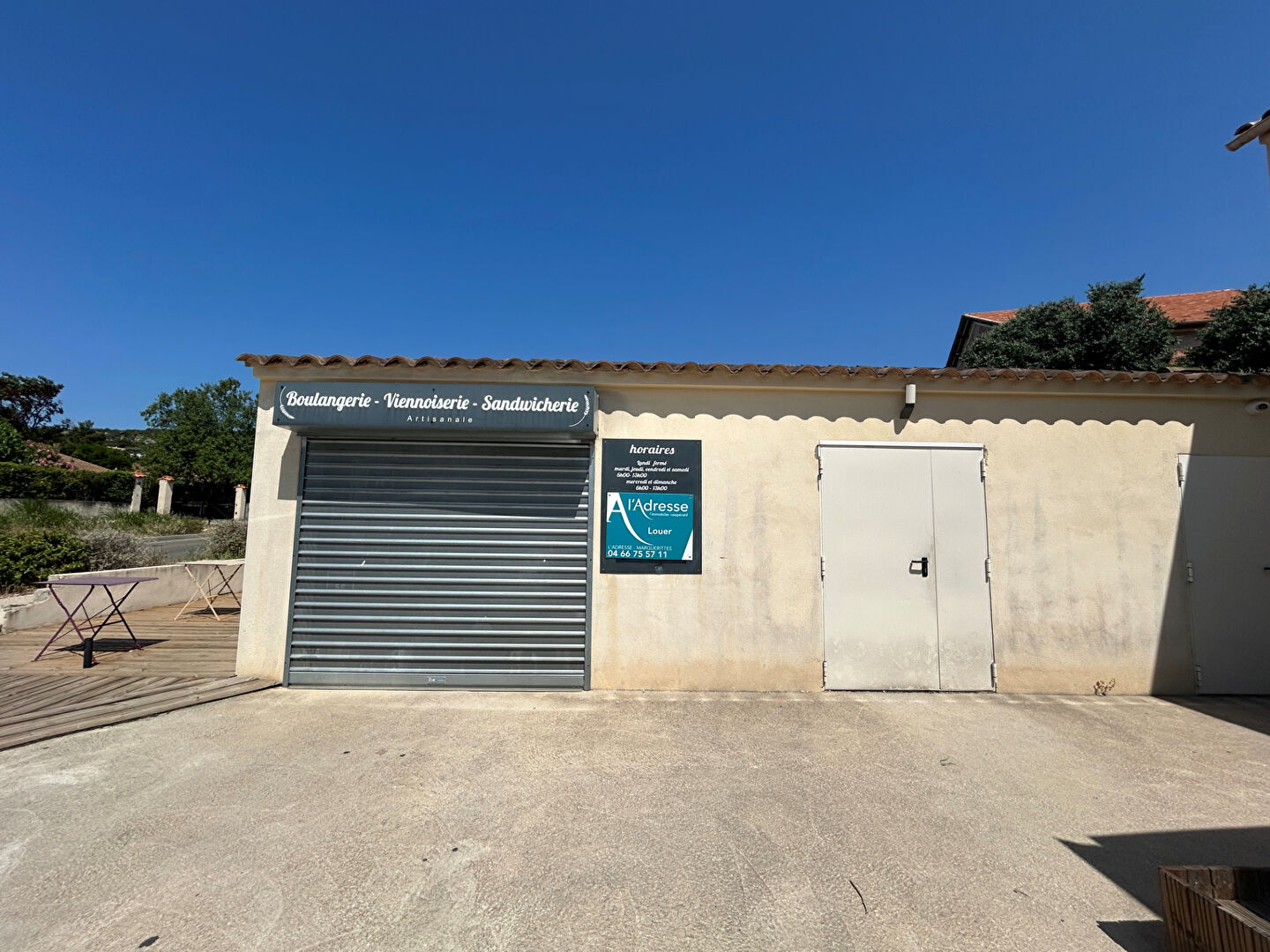Local commercial LEDENON (30210) 3 pièces 82.00 m²