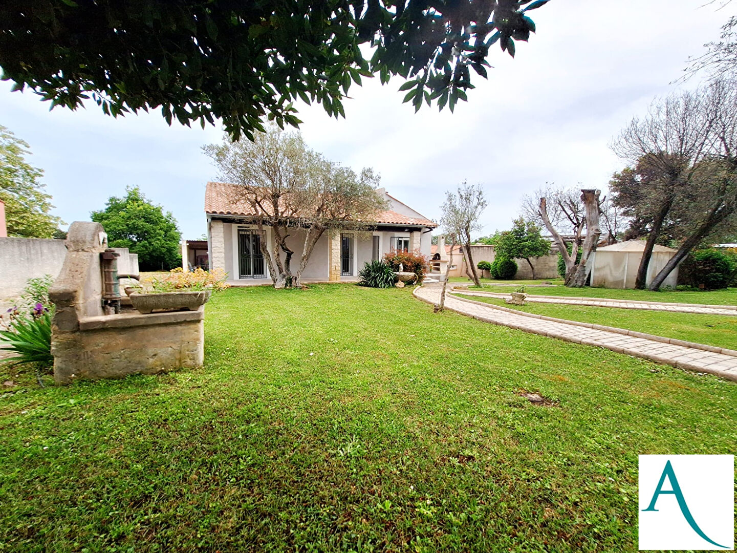 Maison NIMES (30000) 4 pièces 130.00 m²