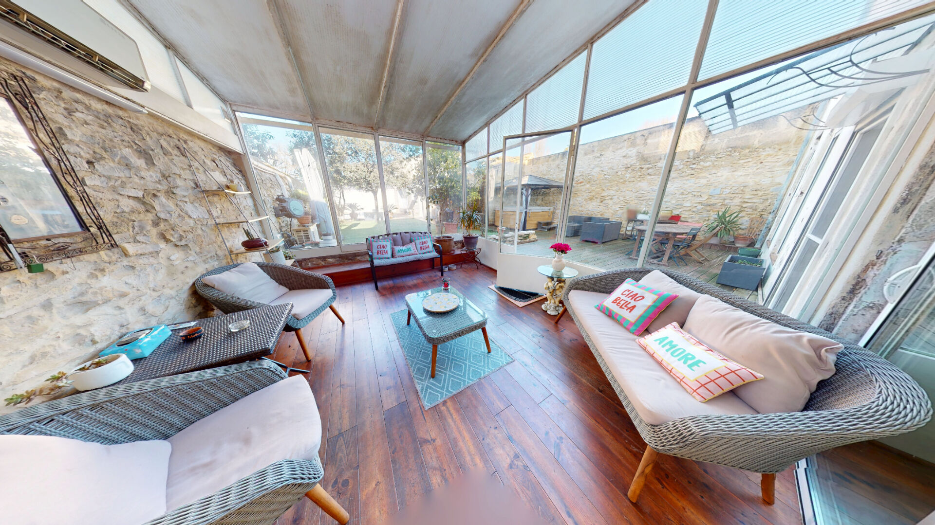 Maison UCHAUD (30620) 8 pi&egrave;ces 211.00 m&sup2;