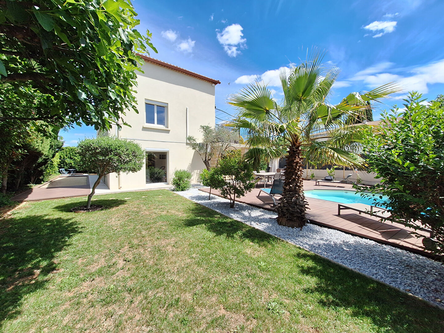 Maison 6 pièces 150 m² · à Marguerittes · 150 m² · 364 000 €