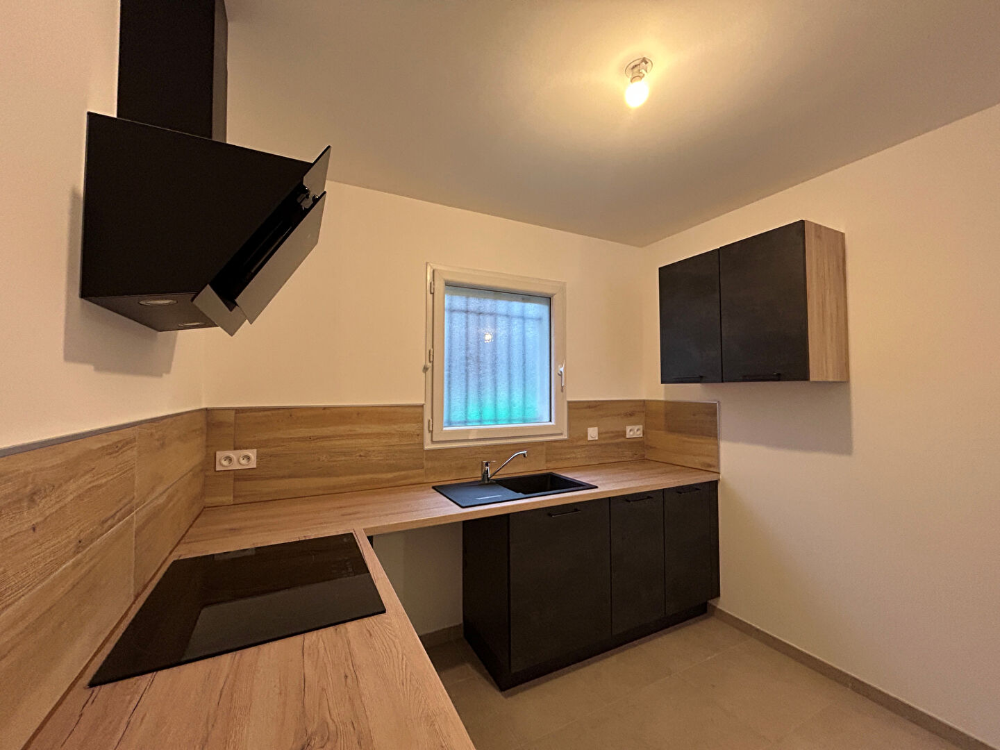 Maison NIMES (30000) 5 pi&egrave;ces 108.00 m&sup2;