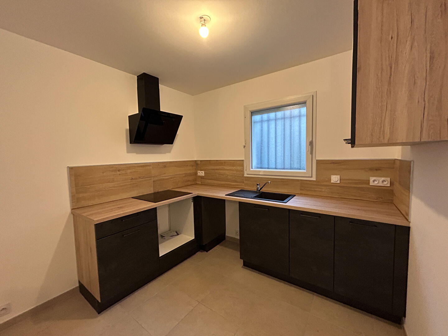 Maison NIMES (30000) 5 pi&egrave;ces 104.00 m&sup2;