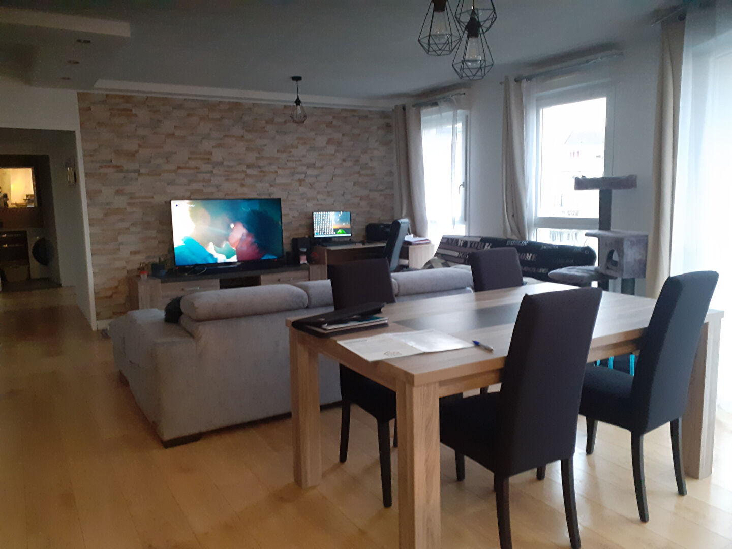 Massy (91) 1 289 € / mois cc Appartement 3 pièces , 2 chambres 71.18 m² Voir le bien