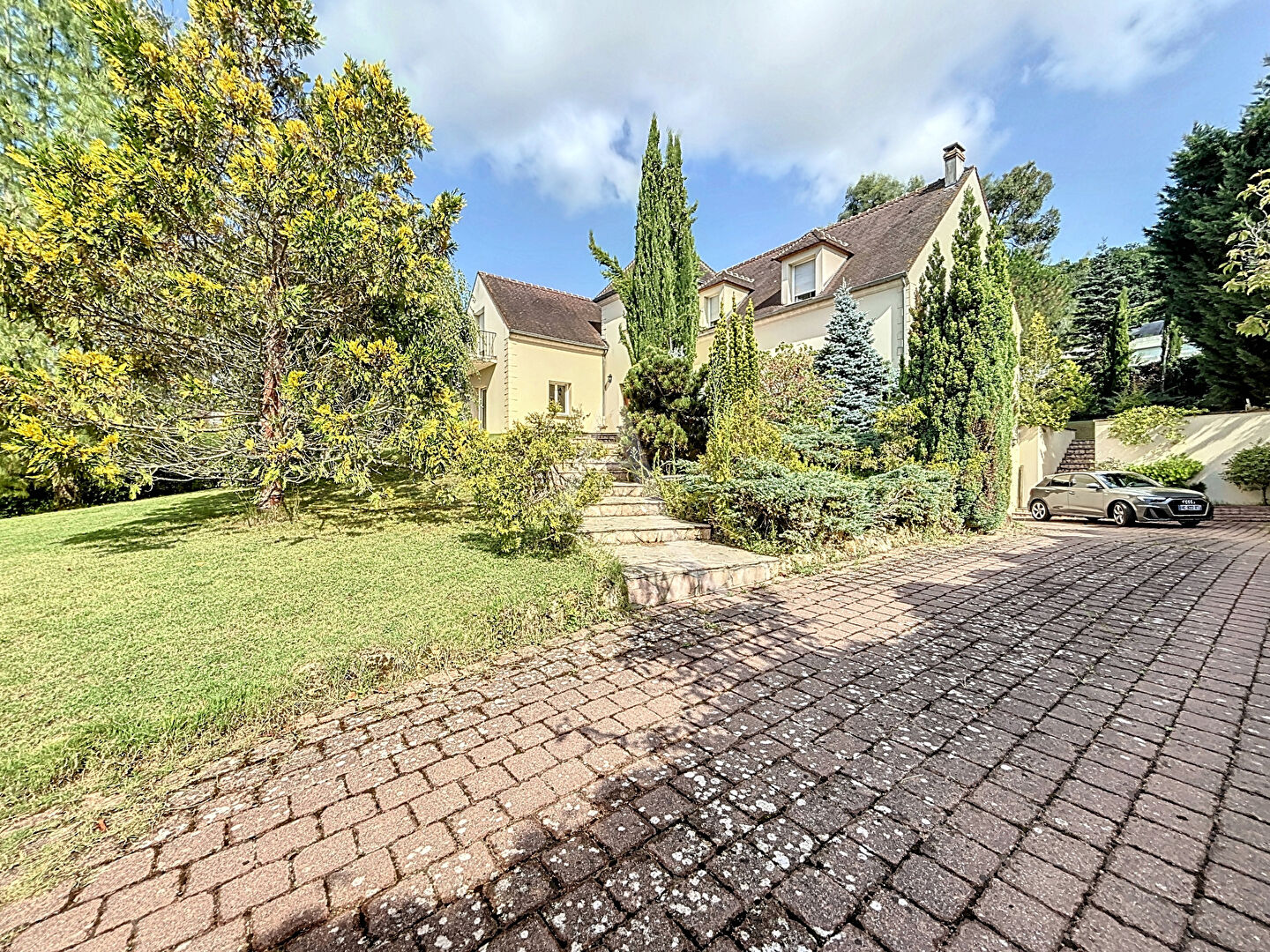 Maison ORSAY (91400) 8 pi&egrave;ces 273.00 m&sup2;