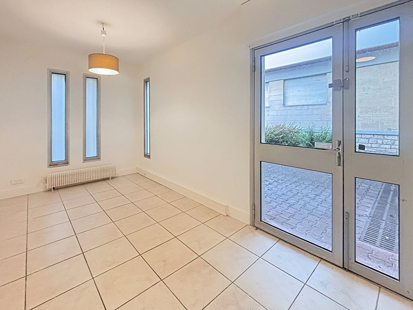 Local commercial PALAISEAU (91120) 3 pi&egrave;ces 74.91 m&sup2;