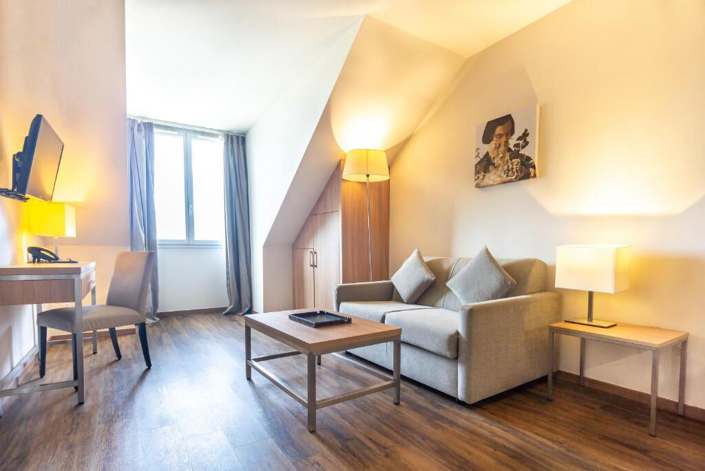Appartement ROISSY EN FRANCE (95700) 2 pi&egrave;ces 47.00 m&sup2;