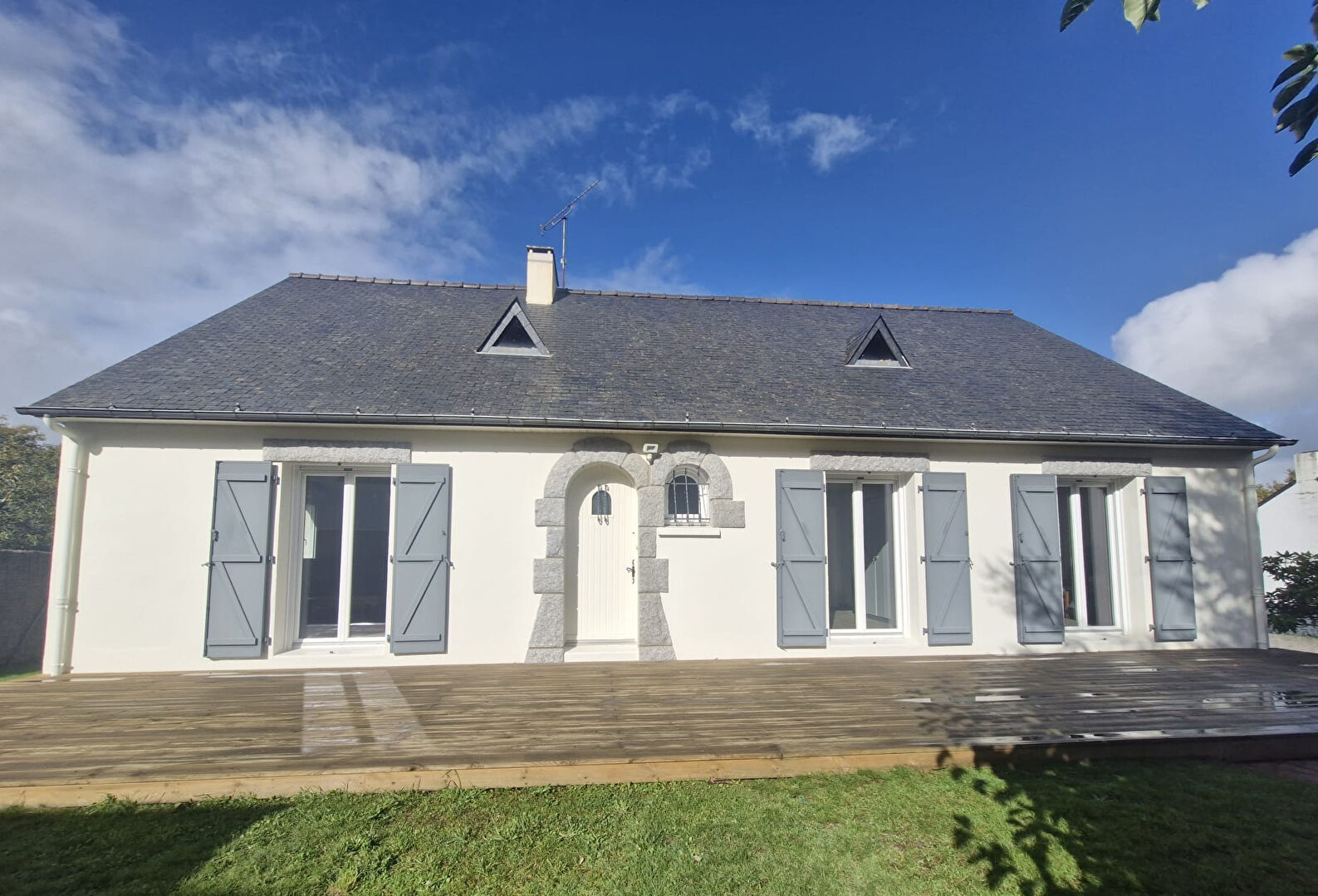 Maison LA CHAPELLE SUR ERDRE (44240) 8 pièces 165.00 m²