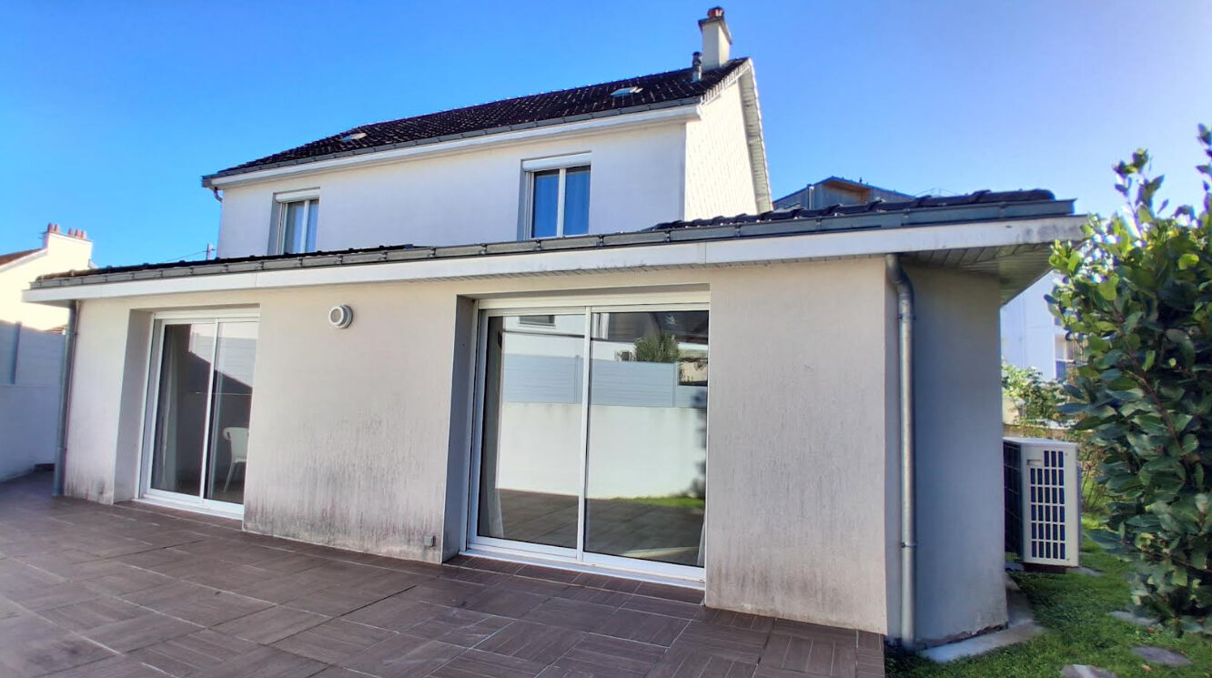Maison ORVAULT (44700) 7 pièces 156.00 m²