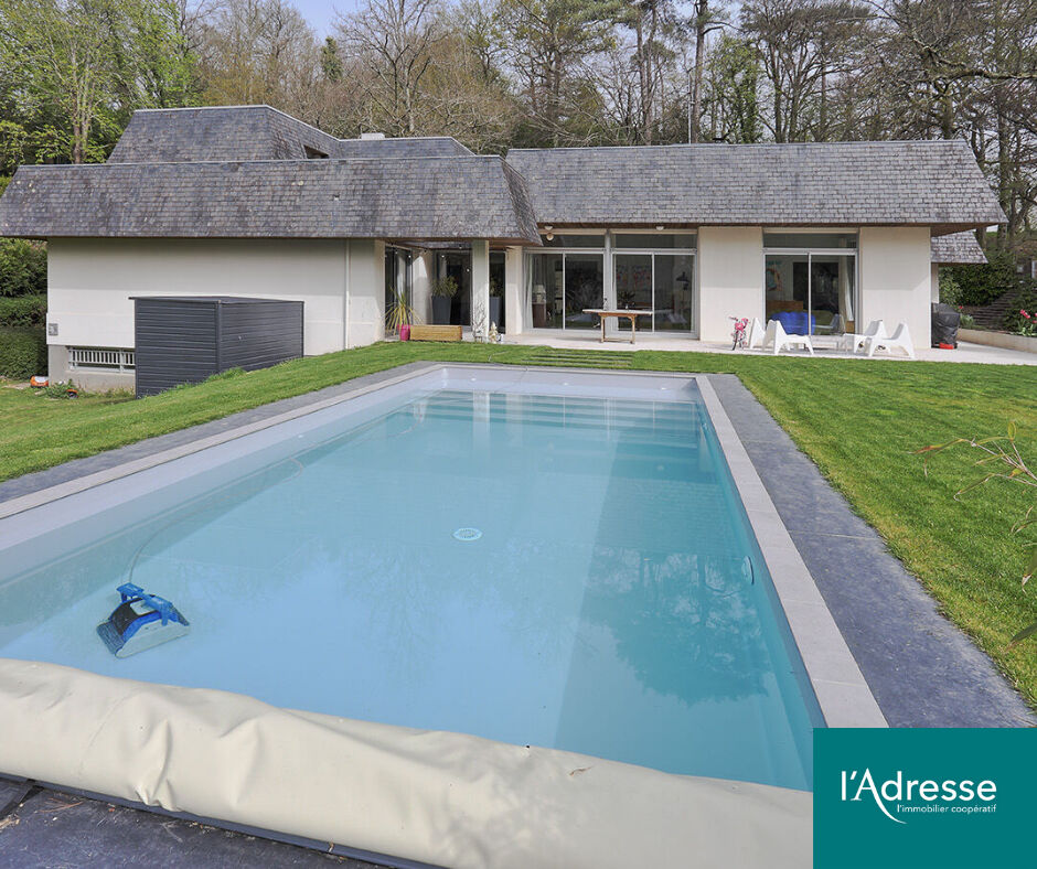 Maison ORVAULT (44700) 10 pi&egrave;ces 370.00 m&sup2;